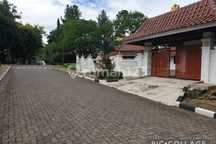 Rumah Mewah, Luas Dalam Komplek Elite di Cinere, Harga Menarik