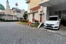 Disewakan Rumah siap Huni semi furnished lokasi cinere