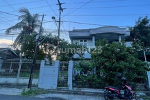 Rumah Mewah Disamarinda Halaman Parkir Luas