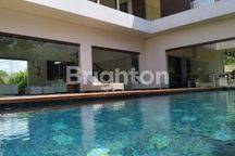 Villapribadi 4br Premium Full Furnish Di Ungasan Badung Bali.