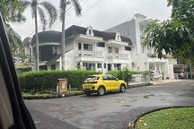 Di River Park Bintaro. Perumahan Mewah Bintaro. Rumah Hoek. Bintaro Jaya Sektor 8. Cluster River Park Blok Ge 3 No. 1, Kel Jurangmangu Barat ,Kec Pondok Aren, Tangerang Selatan, Bintaro