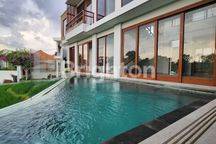 LUXURY VILLA CANGGU WITH 4 BEDROOM