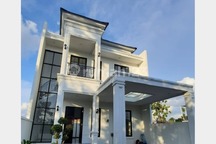 Rumah Classic Mewah Dekat Exit Tol Jogja Solo