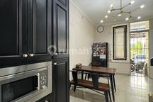 Siap Huni Harga Bawah NJOP Jual Cepat Rumah Semi Furnished Cluster Jgc bisa KPR