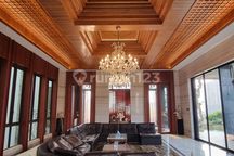 Luxury House At Pantai Mutiara. 3.5 Floors Full Marmer. Big Pool 