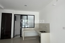 Rumah Unfurnish Disewakan Uk 4.5X10 2Lantai Kosongan Pik2 Milenial Brand New