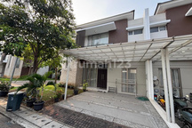 Jarang Ada Sewa 10X15 Hoek Rumah Minimalis Fully Furnish di Pik 2