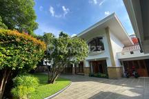 Disewakan: Rumah Super Mewah di Jl. Sriwijaya, Kebayoran Baru