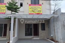 Rumah 2 Lantai Unfurnish Dalam Cluster Condet Jaktim