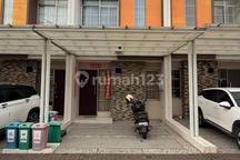 Disewakan Rumah Pik 2 4,5X12,5 ac 3 Full Gorden dan Kitchen Set Ready Huni