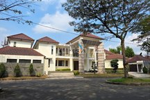 Rumah Mewah Premium di Ijen Nirwana Malang