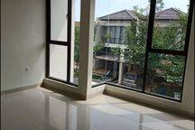 Rumah Di Jalan Raya Jakarta Shm,bisa Cicil 80x Tanpa Bunga