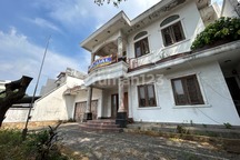 Dijual Rumah Besar 2Lantai Harga NJOP Lokasi Tebet Barat