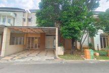 Lotus @Summarecon Bekasi Luxury Termurah Rapi Siap Huni dekat Pos Satpam View Danau 