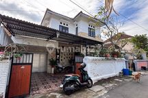 Rumah 2 Lantai Siap Huni di Denpasar – 4+1 Kamar, Lokasi Strategis Dekat RS Bali Mandara MK