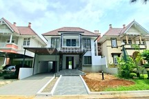 Rumah Full Renovasi Di BSD City 8683     