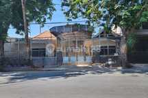 Rumah di Raya Pandegiling Surabaya Pusat