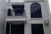 Rumah Eropa clasic 2.5 lantai +  Rooftop,Free biaya²di Cimanggis