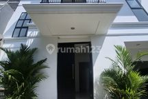 Rumah, di Kebayoran Baru,Senopati Gunawarman
