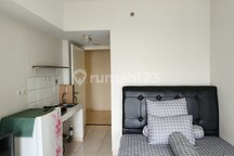 Jual Nego Apartemen The Springlake Tipe Studio Semi Furnished di Menara Caldesia View Summarecon Mal Bekasi