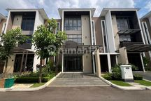 Jual Dibawah Pasaran Rumah 3 Lantai Unfurnished Kondisi Bagus Di Cluster Morizen Dekat Summarecon Mal Bekasi