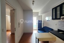 Jual Cepat Tipe 2 Kamar Tidur Semi Furnished Kondisi View Bcbd Summarecon Bekasi Di Menara Davalia Apartemen The Springlake Dekat Universita Bina Nusantara