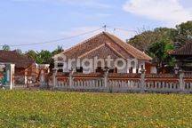 RUMAH VILLA CANTIK DI PUSAT WISATA LOVINA, SINGARAJA