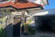 Rumah 2lantai Kawasan Perumahan Elite Dekat Lapangan Renon Dan Pusat Kota