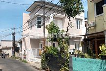 RUMAH SIAP HUNI, CANTIK & MINIMALIS LOKASI STRATEGIS DALAM CLUSTER