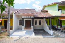 Rumah Full Furnished 9 Menit ke Mall Pesona Suare SHM Harga Nego J-15938