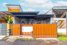 Rumah LT 84 Dekat Bojong Gede 5 Menit ke Stasiun 3 Kamar Hadap Utara J34225