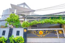 Rumah LT 151 SHM Hadap Utara 10 Menit ke Aeon Mall Tanjung Barat J-17334