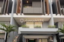 Brand New Town House di Cilandak