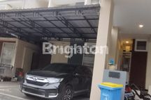 Rumah 2 lantai disewakan di perumahan Alaya