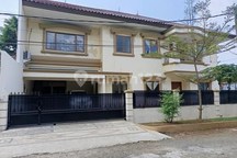 Dijual Sangat Murah Rumah Mewah Hook di Cinere Estate