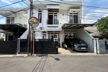 Rumah Bsgus Siap Huni Jalan 1 Mobil Lebar Dekat Taman Lingkungan Aman Nyaman dan Tenang