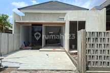 Rumah Limasan Modern Utara Balecatur Inn – SHM & IMB Clear!