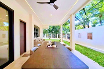 For Sale Dijual Rumah Bagus Posisi Hook di Area Kebayoran Baru