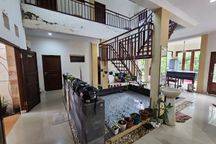 Rumah River View SHM Condongcatur Sleman Yogyakarta 