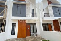 Rumah 2 Lantai di Sawangan, Dekat Mall The Park
