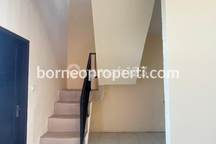 Rumah Sewa Nyaman 2 Lantai Lokasi di Tengah Kota Pas Buat Keluarga