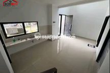 Rumah Cantik 2 Lantai di Grand City Kota Balikpapan