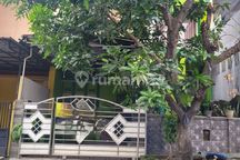 Disewakan Rumah 2 Lantai. Akses Jalan Bandara Juanda, Tol