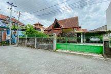 JUAL RUMAH SECOND TANAH LUAS DEKAT MALIOBORO YOGYAKARTA