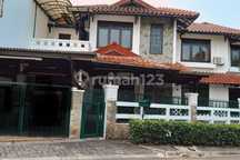 Rumah Cantik Dan Mewah Dalam Komplek Di Cinere