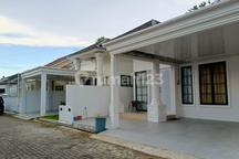 Dijual Rumah Baru Siap Huni, Jalan Paris 2 , Minimalis Modern