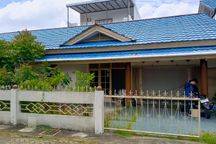 Disewakan Rumah Jl. Perdana, Dekat Mega Mal , Strategis, Pusat Kota