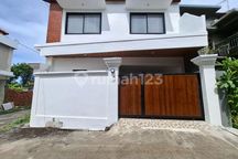 Villa Baru Di Area Sanur Cocok Utk Keluarga