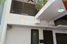 Rumah Kemayoran Town House Springhill Ada Lift + Termurah 