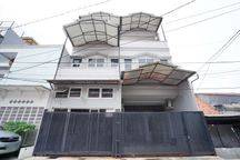 Rumah 4 Lt Hadap Timur 7 menit ke Gerbang Tol Tanjung Duren Siap KPR J20874